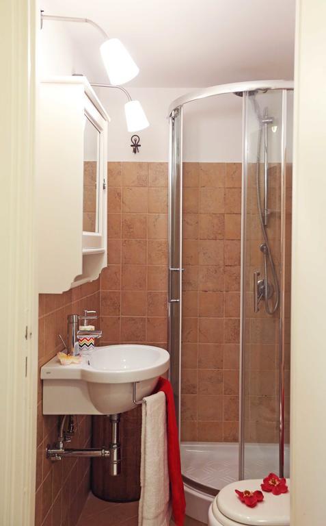 Riari Trastevere Apartment Roma Esterno foto